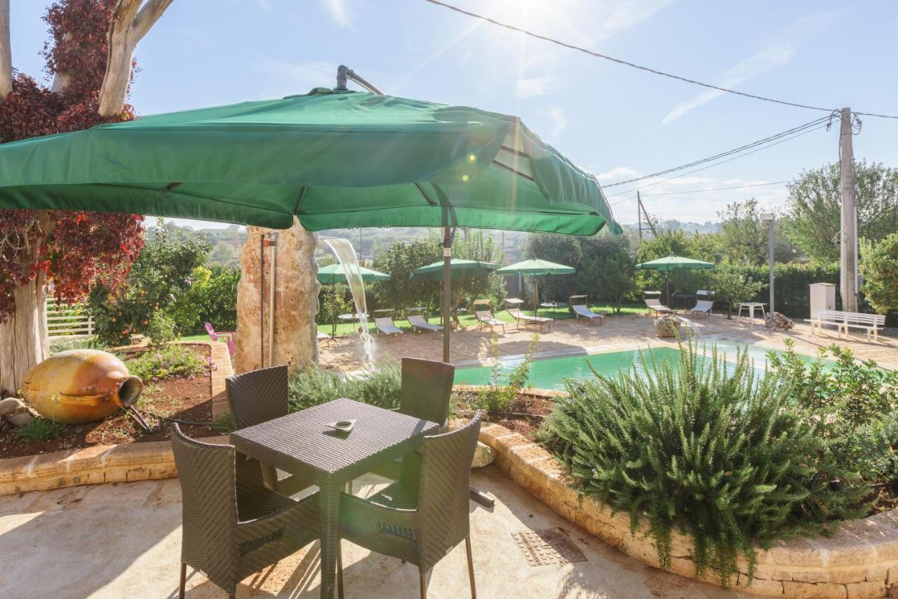 Casolare Lodedo Aparthotel Ceglie Messapica Buitenkant foto