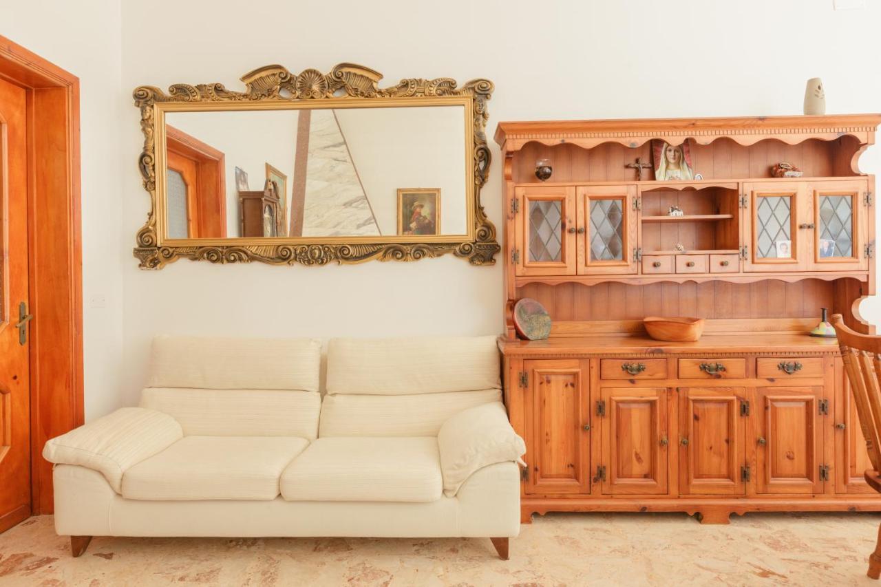 Casolare Lodedo Aparthotel Ceglie Messapica Buitenkant foto
